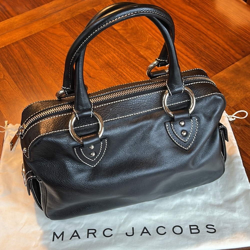 AUTHENTIC GORGEOUS VINTAGE MARC JACOBS LEATHER POCKET SATCHEL - BLACK